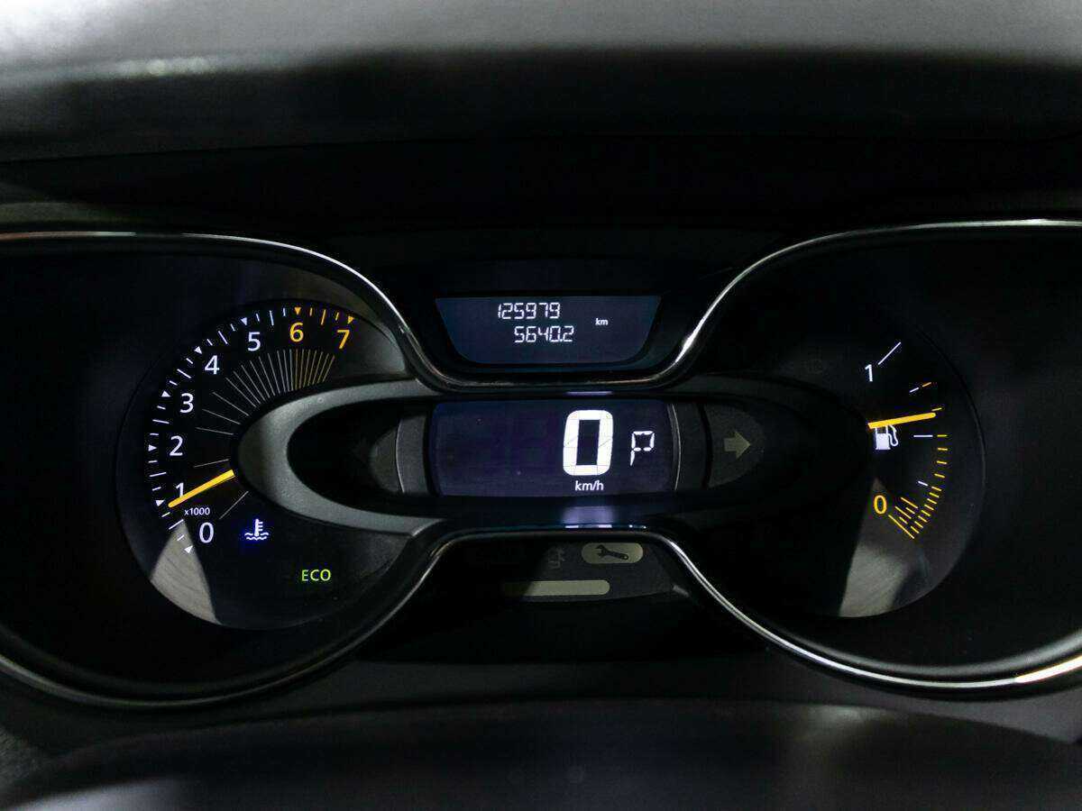 Renault Kaptur с пробегом — 2016 год. Фото: #11