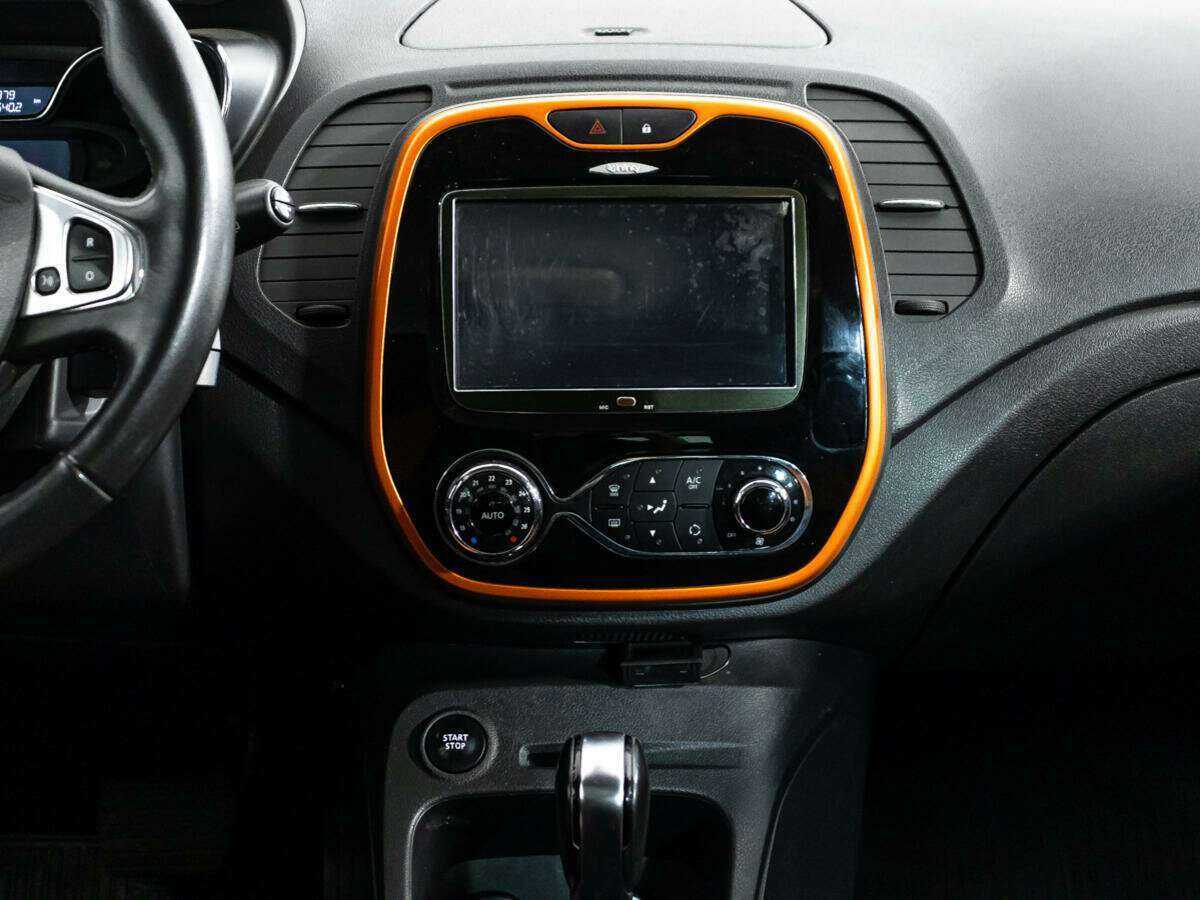 Renault Kaptur с пробегом — 2016 год. Фото: #13