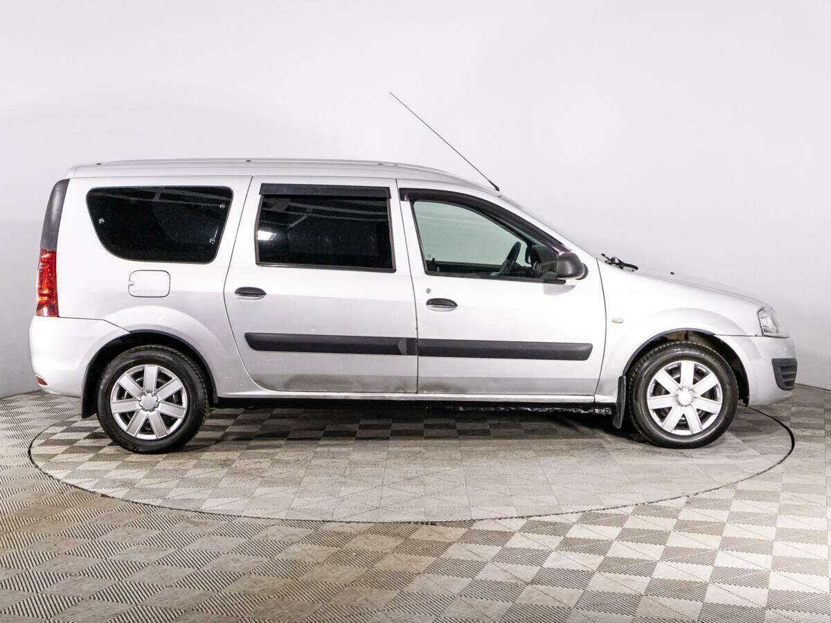 Lada (ВАЗ) Largus с пробегом — 2015 год. Фото: #3