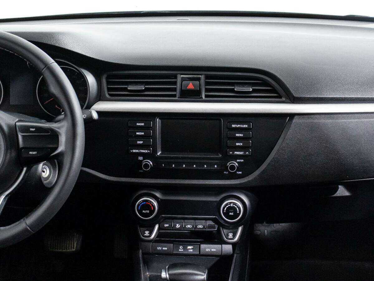 Kia Rio с пробегом — 2020 год. Фото: #13