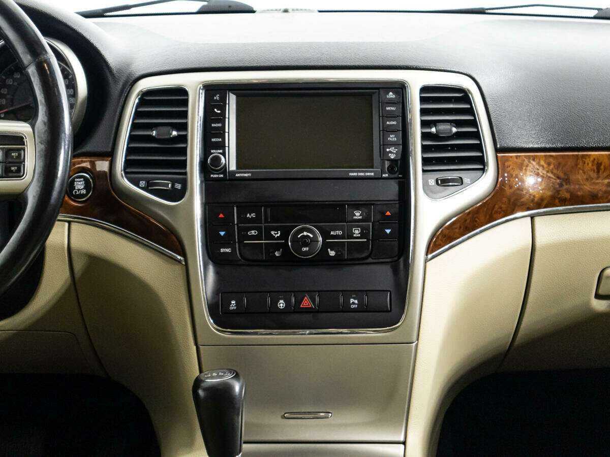 Jeep Grand Cherokee с пробегом — 2011 год. Фото: #12