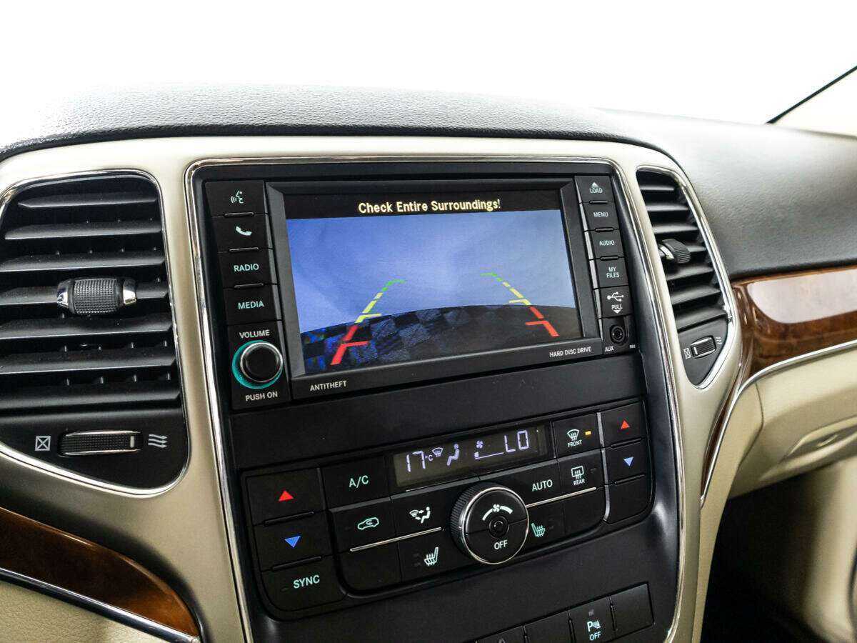 Jeep Grand Cherokee с пробегом — 2011 год. Фото: #15