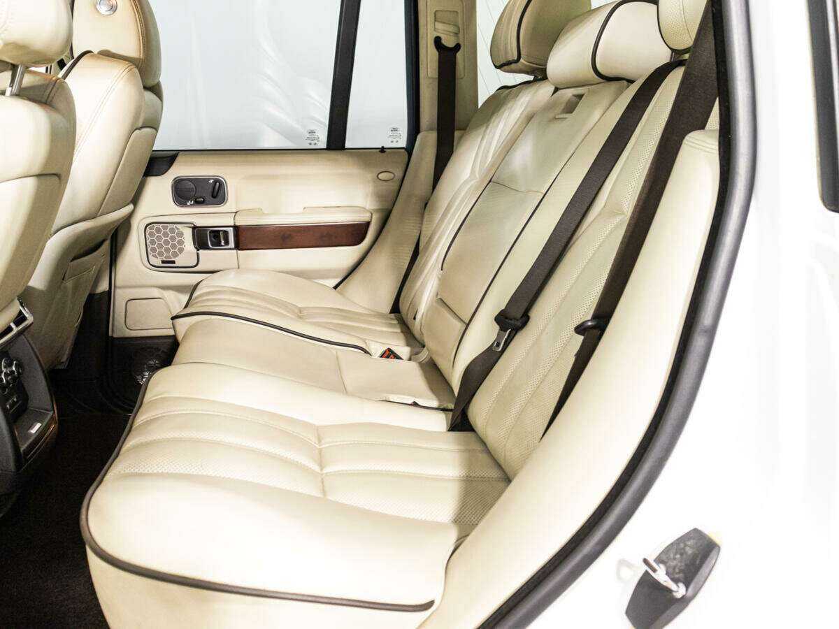 Land Rover Range Rover с пробегом — 2011 год. Фото: #9