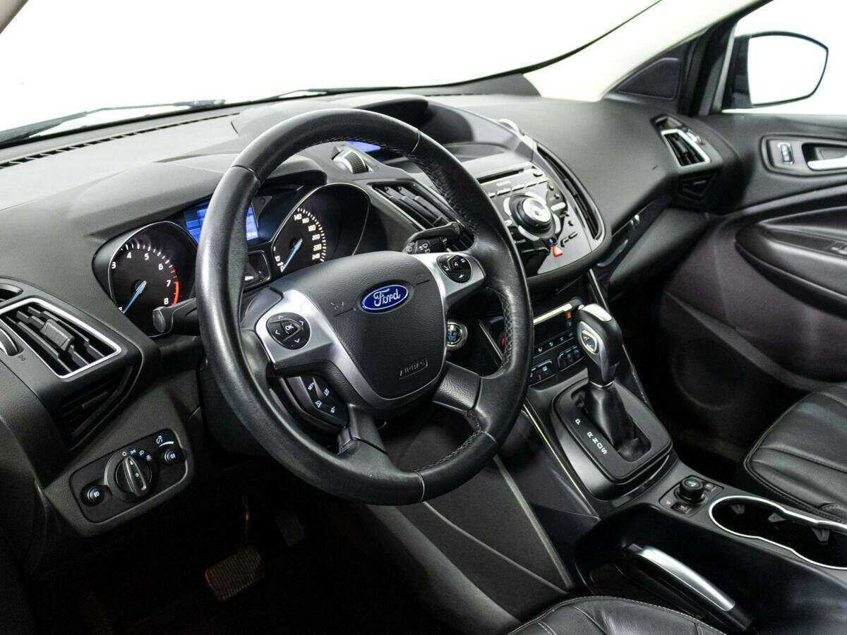 Ford Kuga с пробегом — 2016 год. Фото: #10