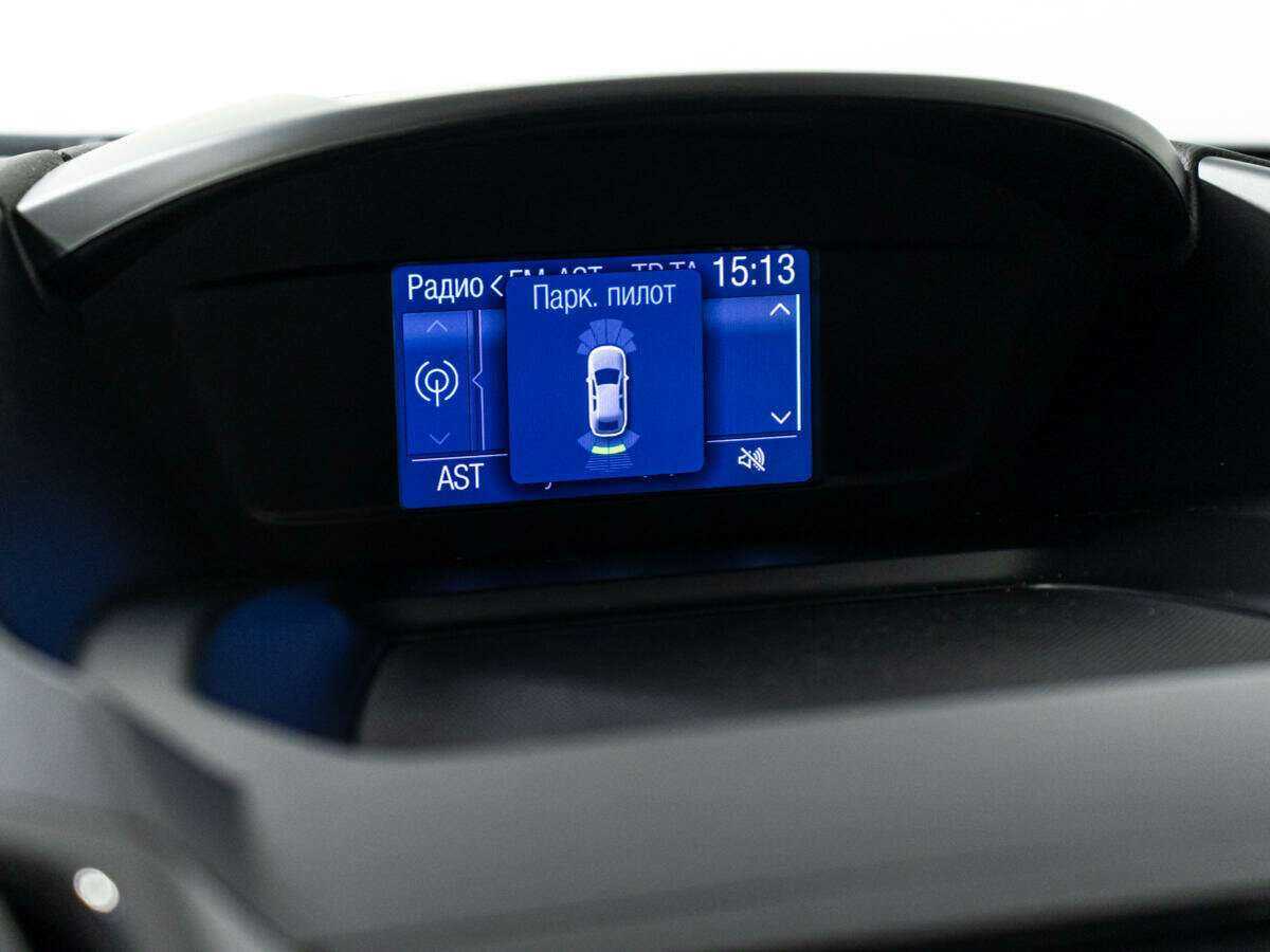 Ford Kuga с пробегом — 2016 год. Фото: #16