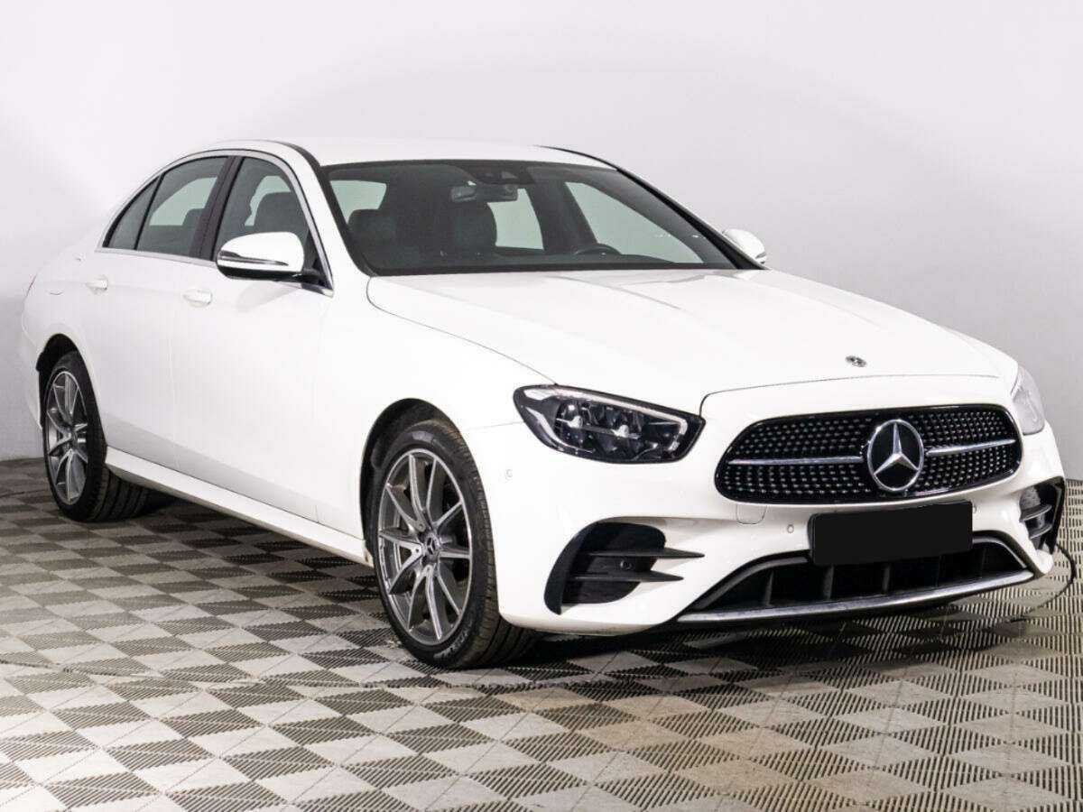 Mercedes-Benz E-Класс с пробегом — 2021 год. Фото: #2