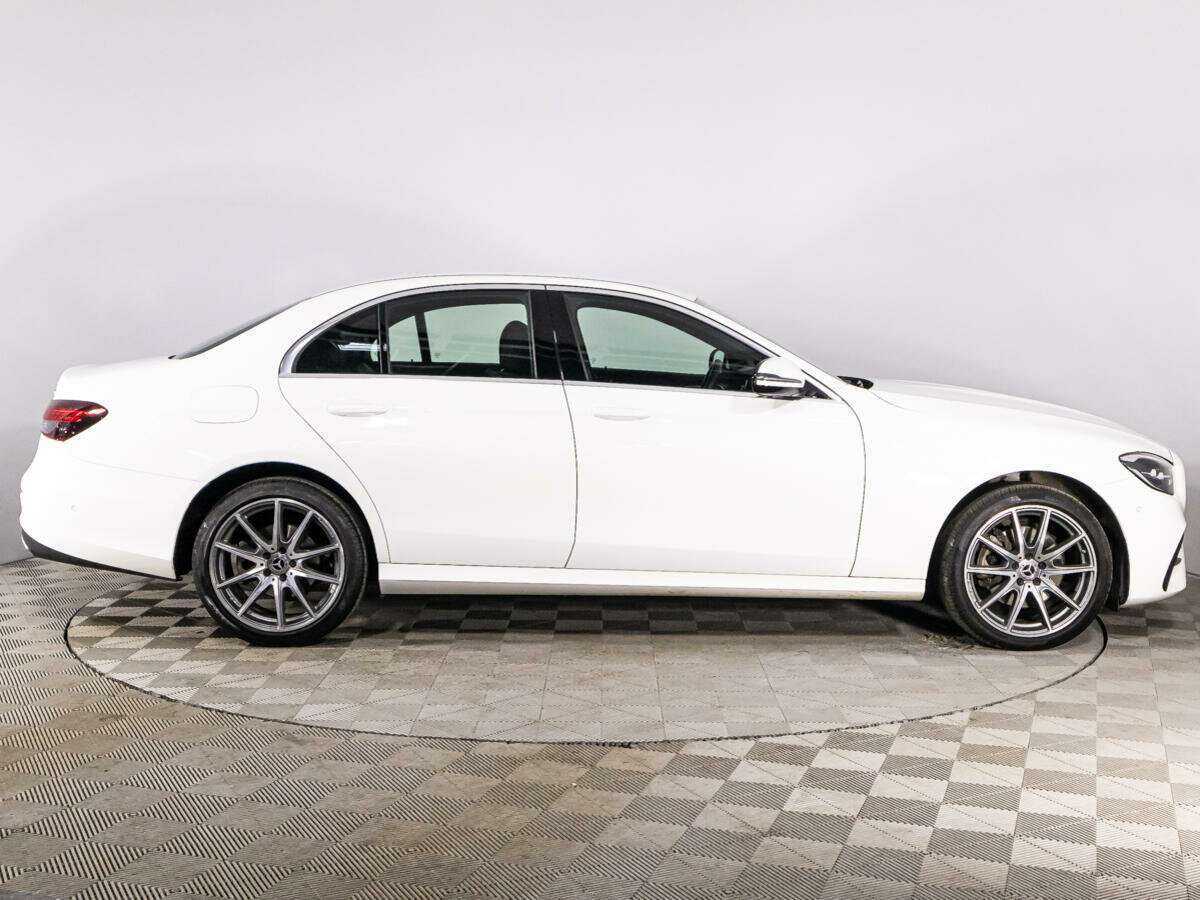 Mercedes-Benz E-Класс с пробегом — 2021 год. Фото: #3