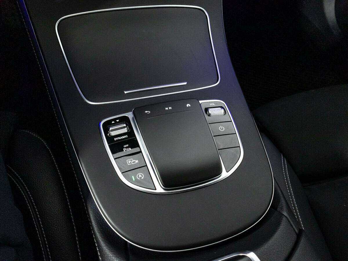 Mercedes-Benz E-Класс с пробегом — 2021 год. Фото: #16