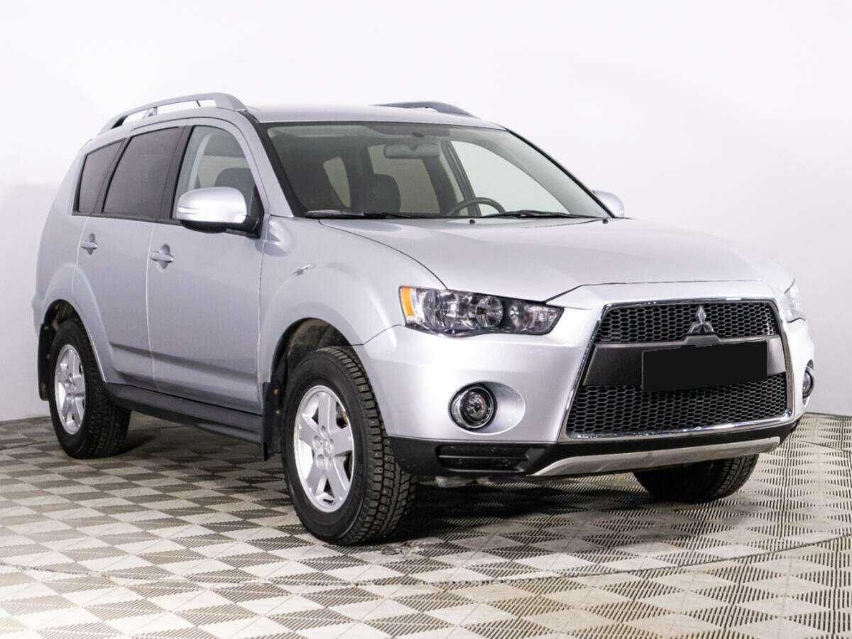 Mitsubishi Outlander с пробегом — 2010 год. Фото: #2