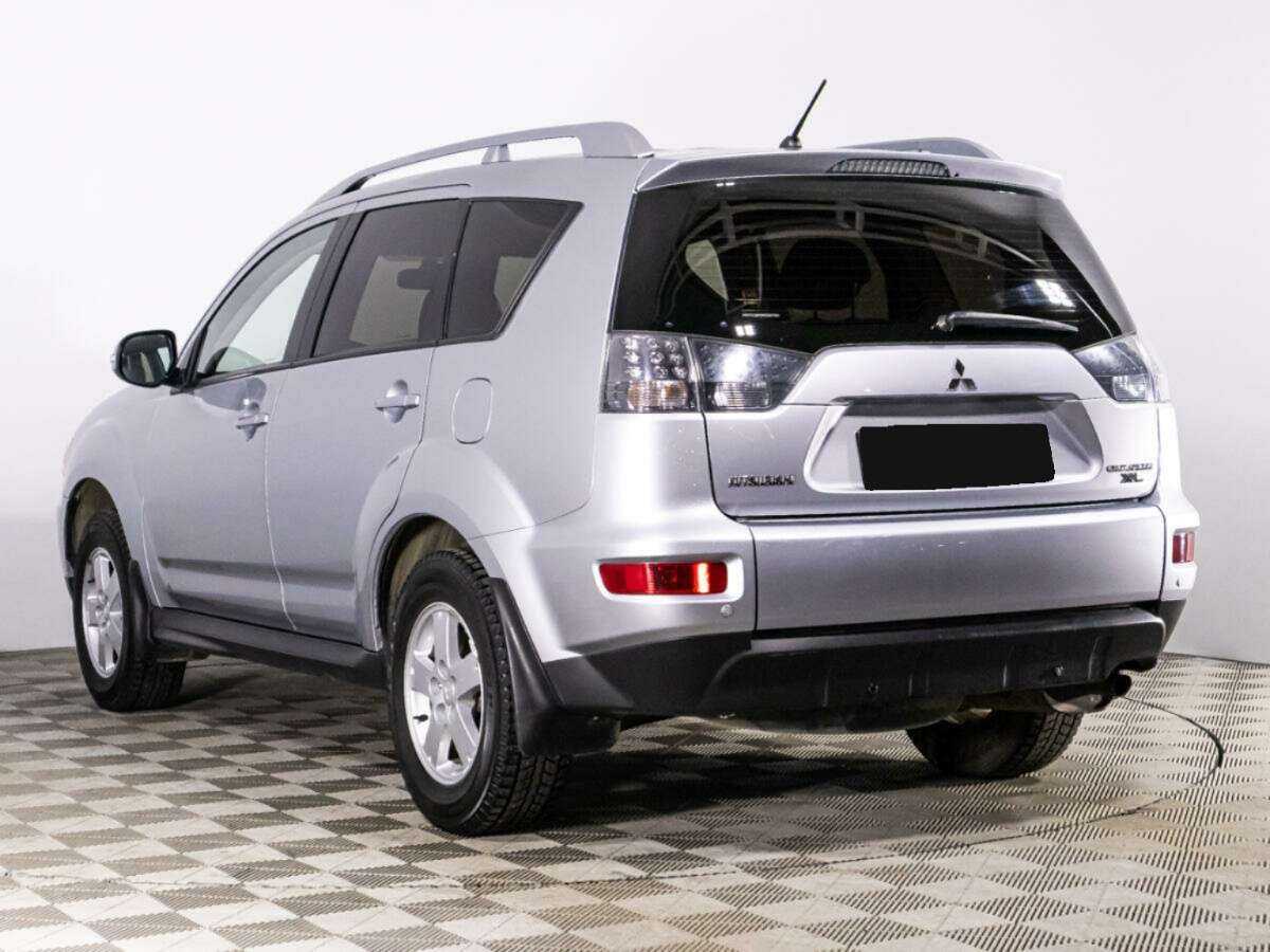 Mitsubishi Outlander с пробегом — 2010 год. Фото: #6