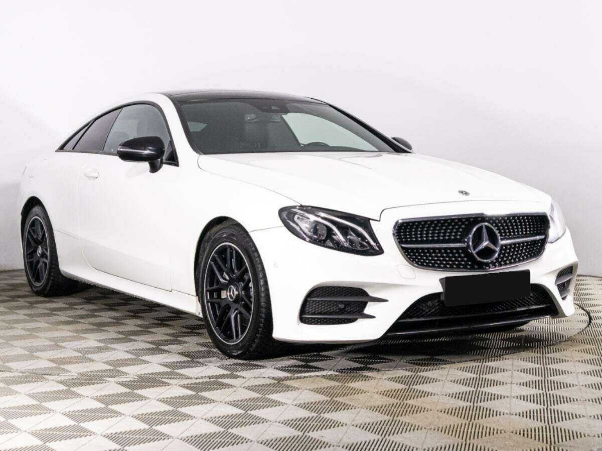 Mercedes-Benz E-Класс с пробегом — 2017 год. Фото: #2
