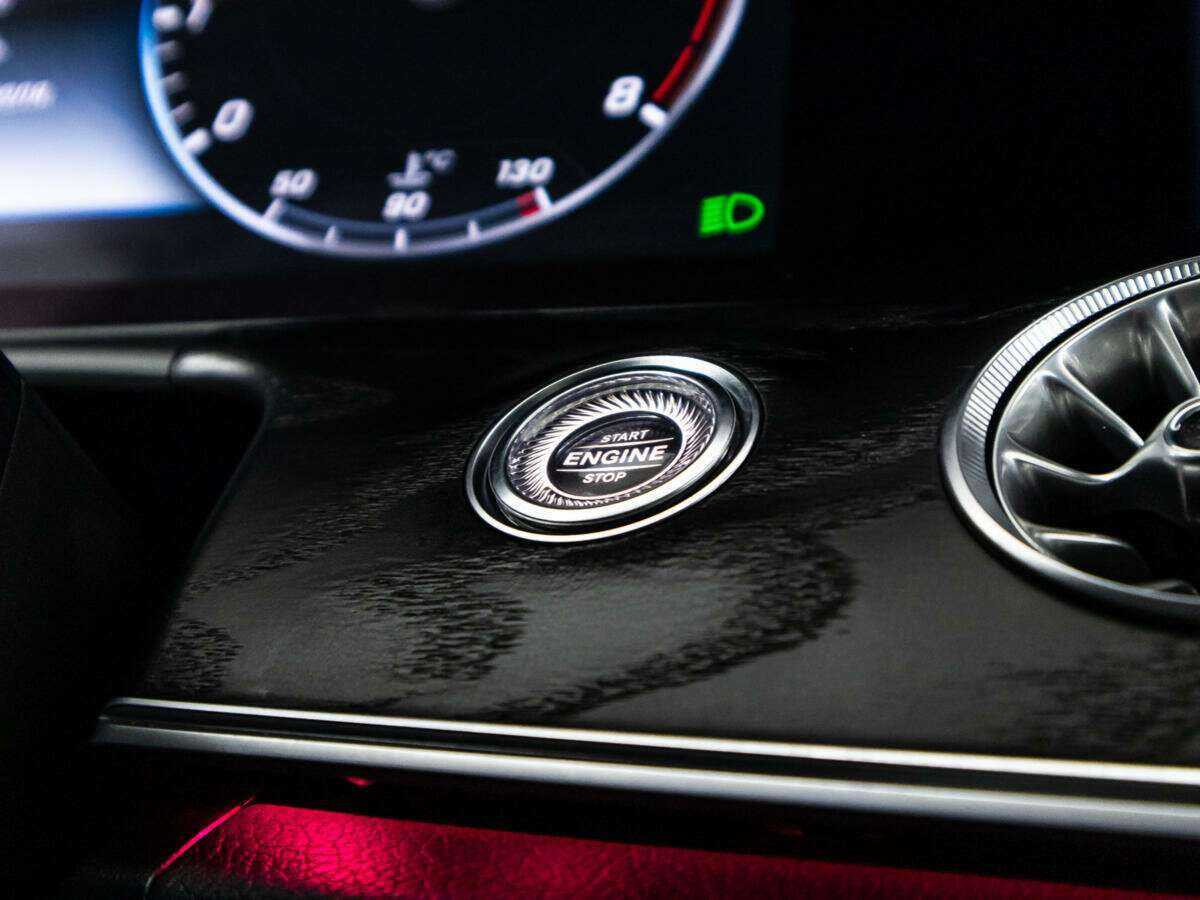 Mercedes-Benz E-Класс с пробегом — 2017 год. Фото: #15