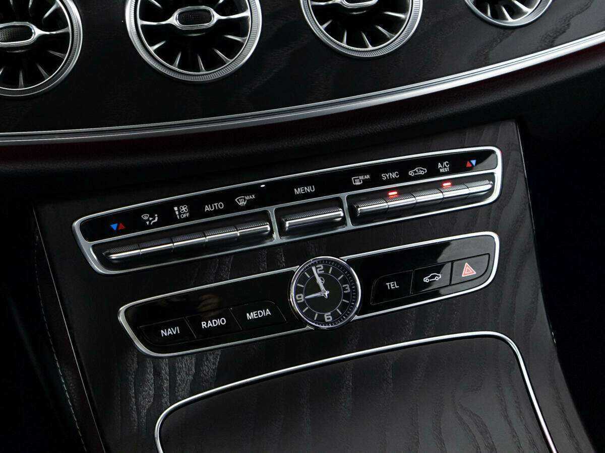 Mercedes-Benz E-Класс с пробегом — 2017 год. Фото: #16