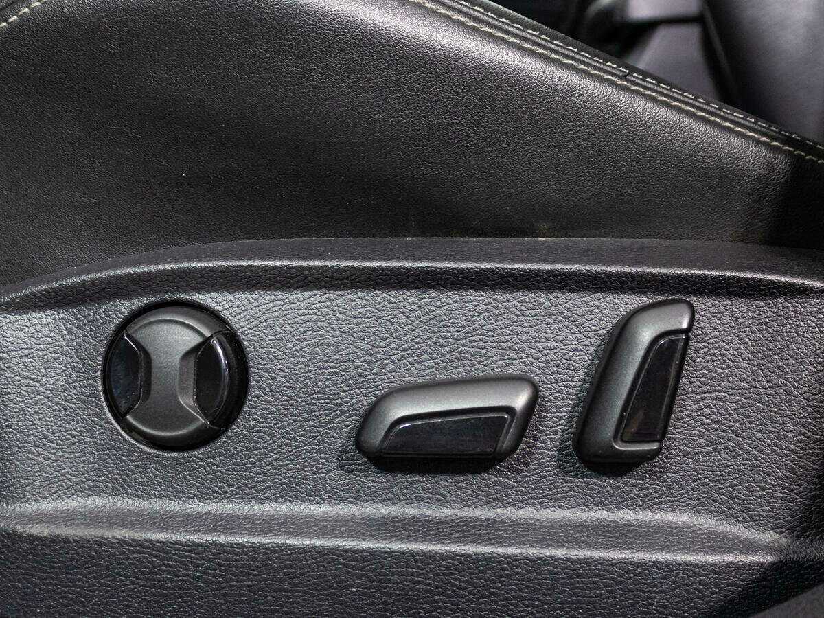 Volkswagen Golf R с пробегом — 2014 год. Фото: #15