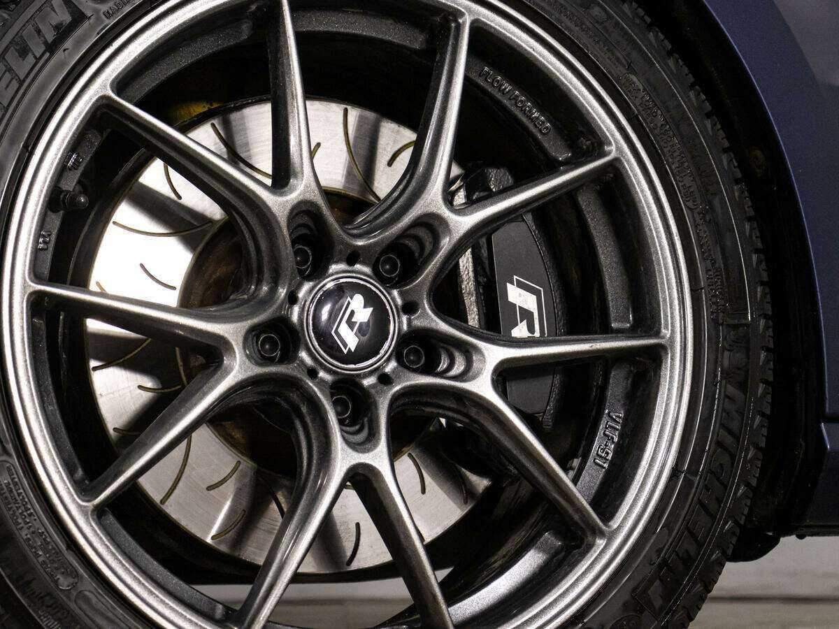 Volkswagen Golf R с пробегом — 2014 год. Фото: #18