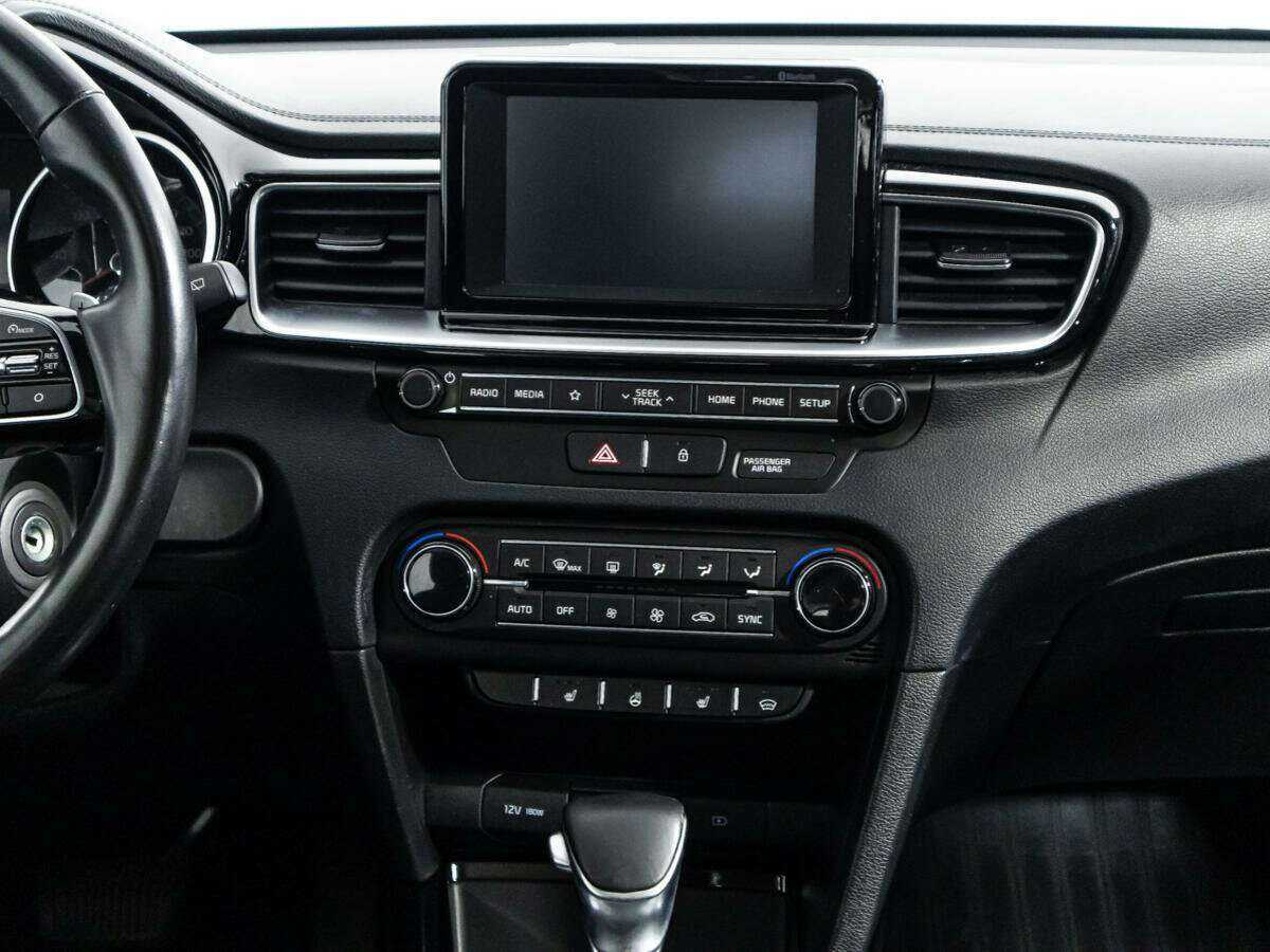 Kia Ceed с пробегом — 2018 год. Фото: #13