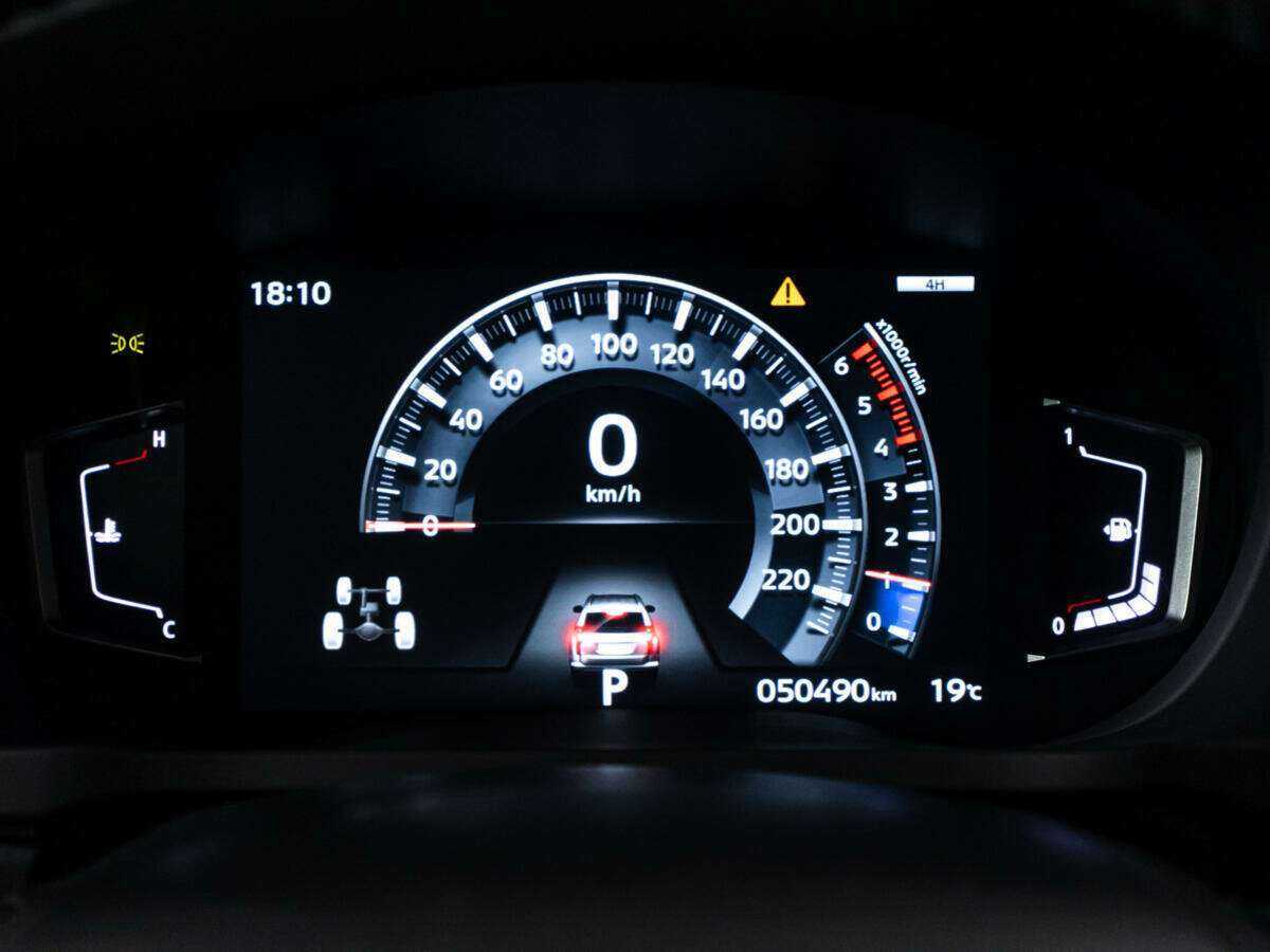 Mitsubishi Pajero Sport с пробегом — 2022 год. Фото: #11