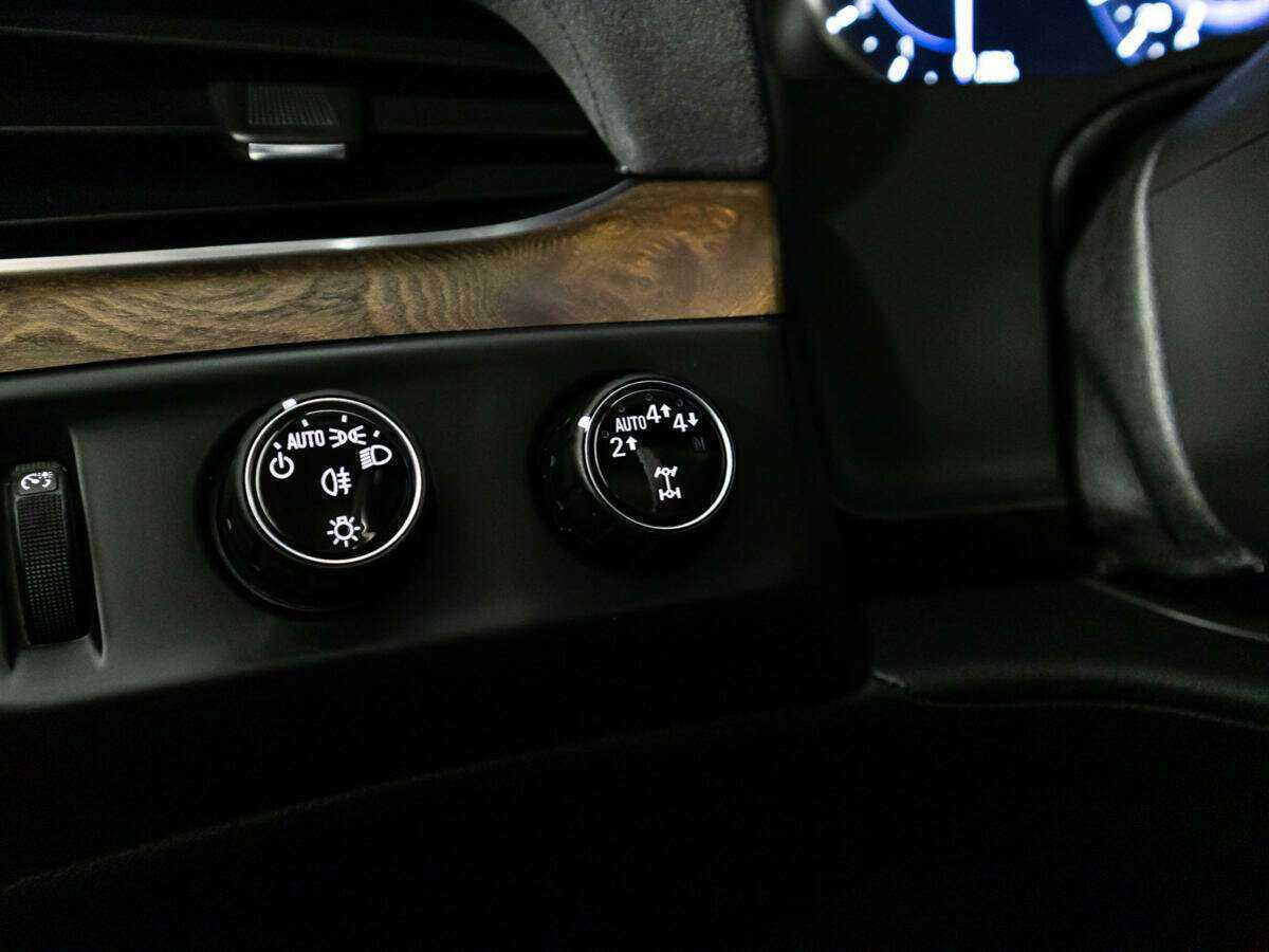 Cadillac Escalade с пробегом — 2018 год. Фото: #24