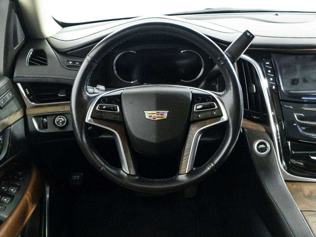 Cadillac Escalade с пробегом — 2018 год. Фото: #25