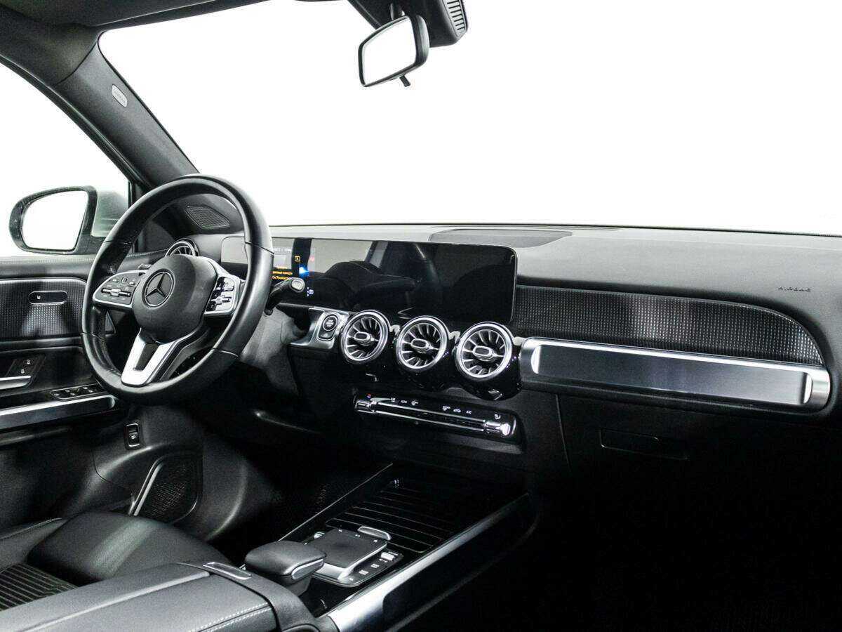 Mercedes-Benz GLB с пробегом — 2020 год. Фото: #8