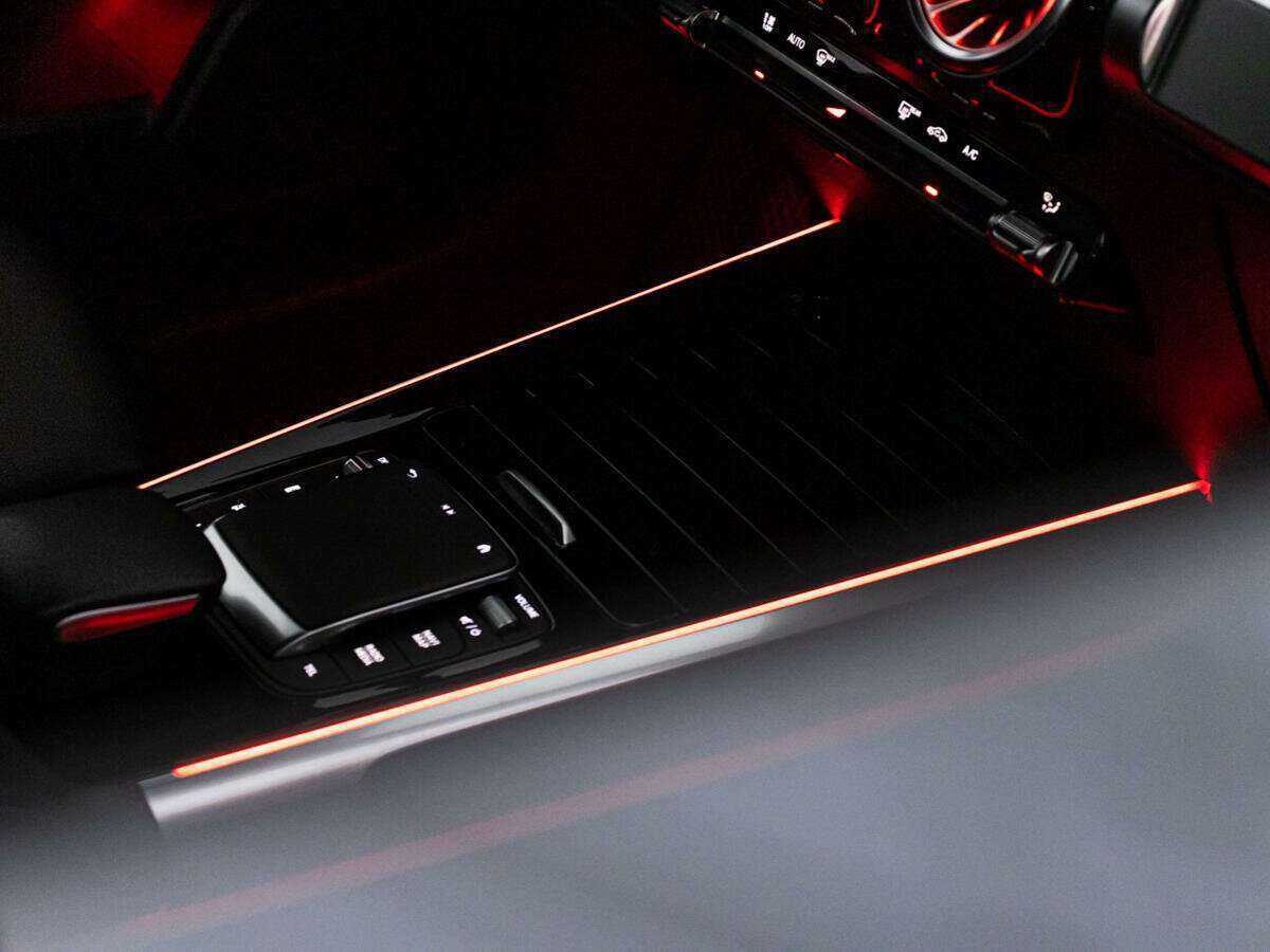 Mercedes-Benz GLB с пробегом — 2020 год. Фото: #19