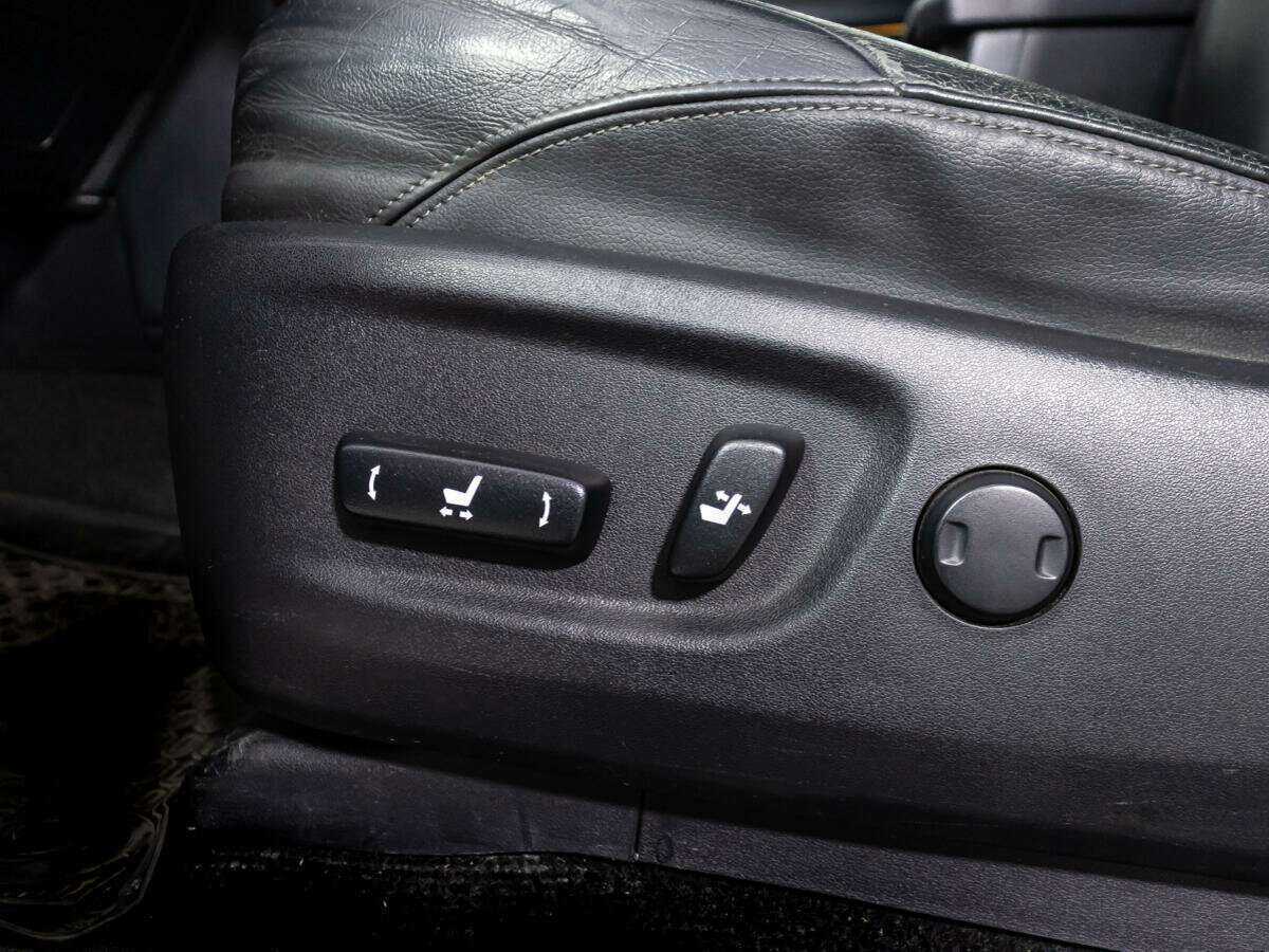 Toyota Land Cruiser Prado с пробегом — 2016 год. Фото: #15