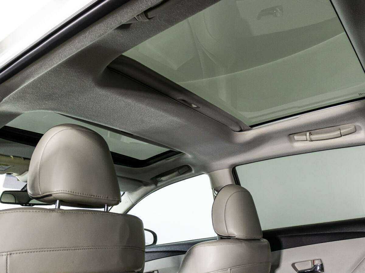 Toyota Venza с пробегом — 2010 год. Фото: #16