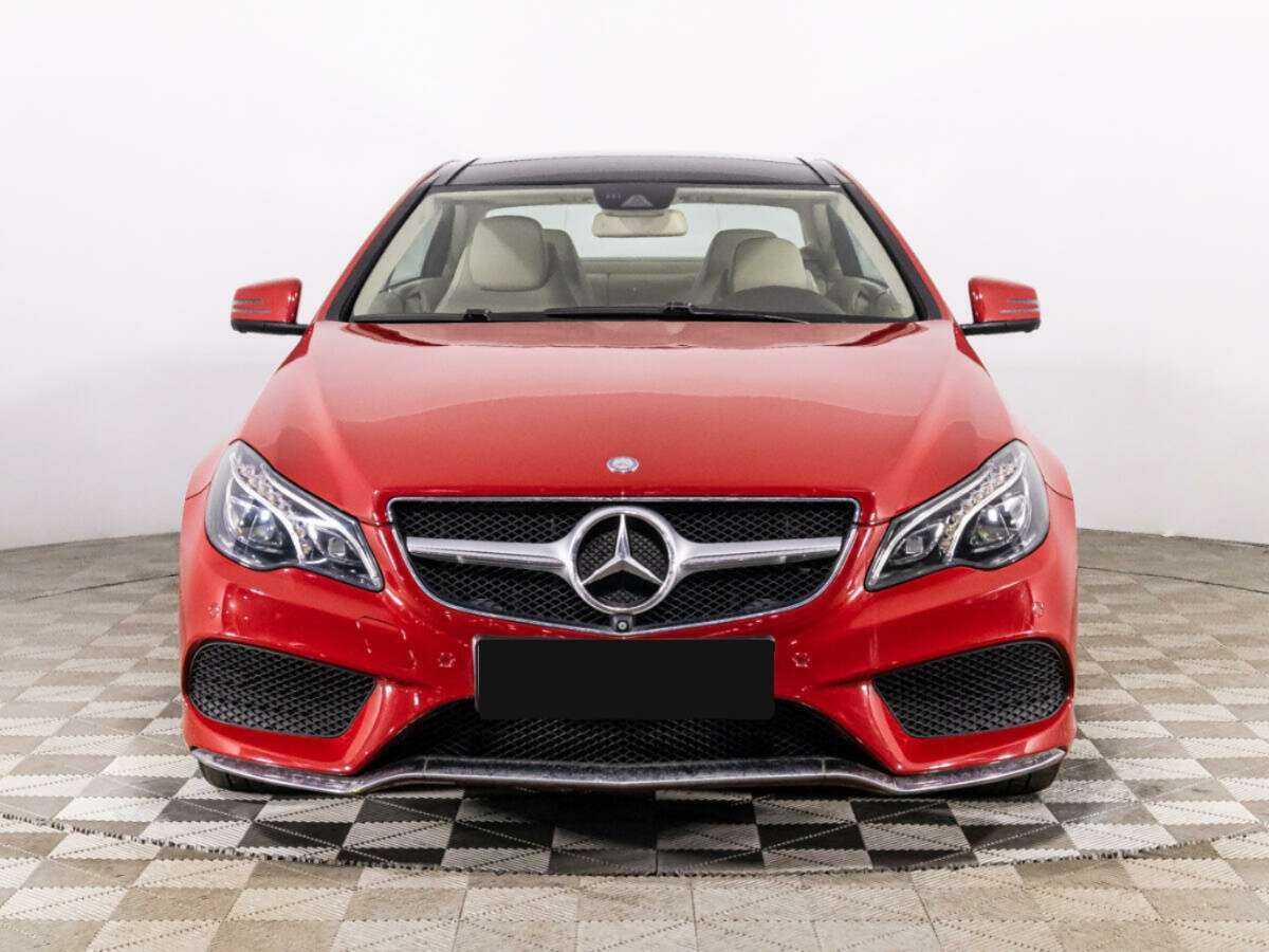 Mercedes-Benz E-Класс с пробегом — 2015 год. Фото: #1