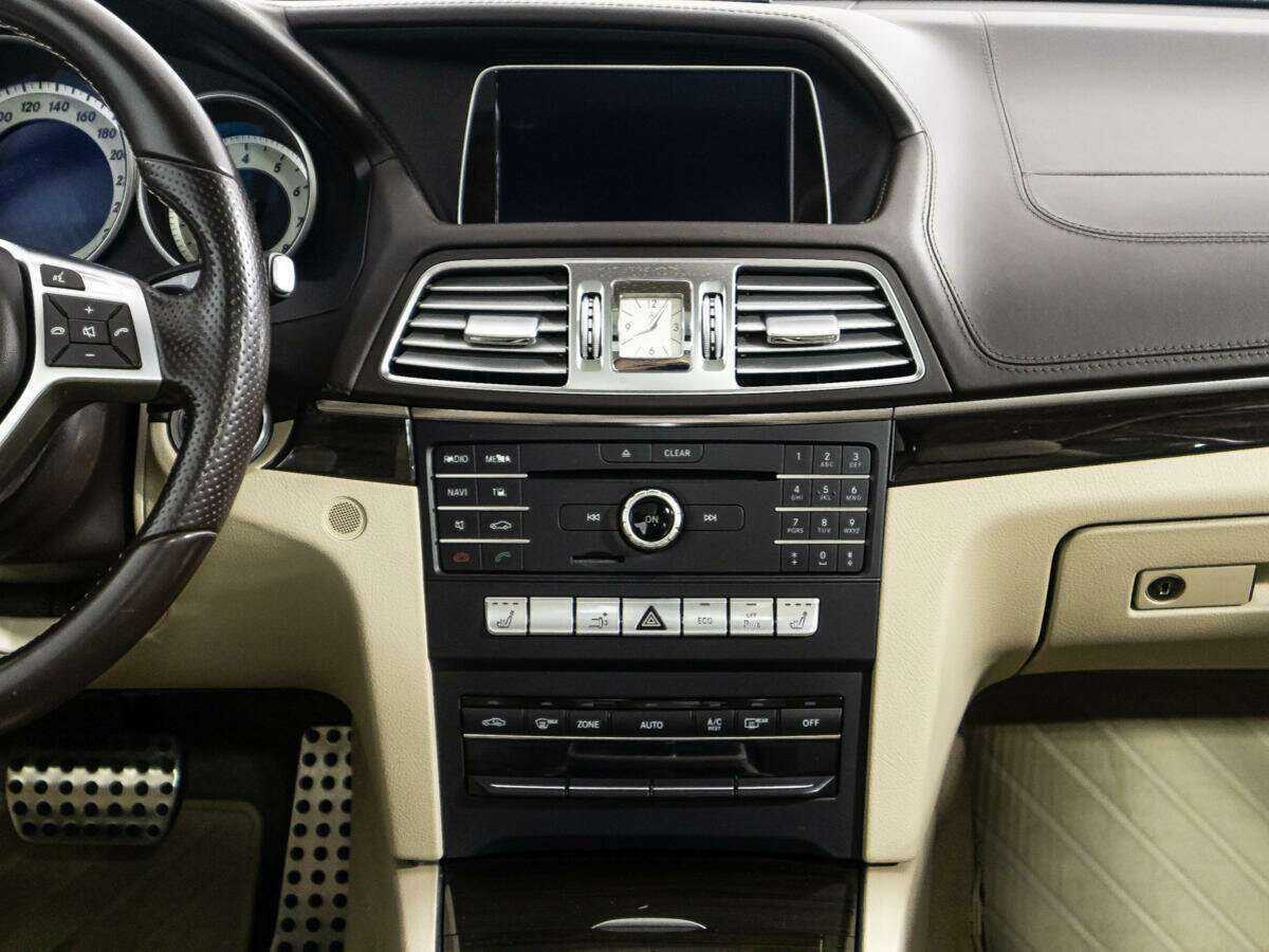 Mercedes-Benz E-Класс с пробегом — 2015 год. Фото: #13