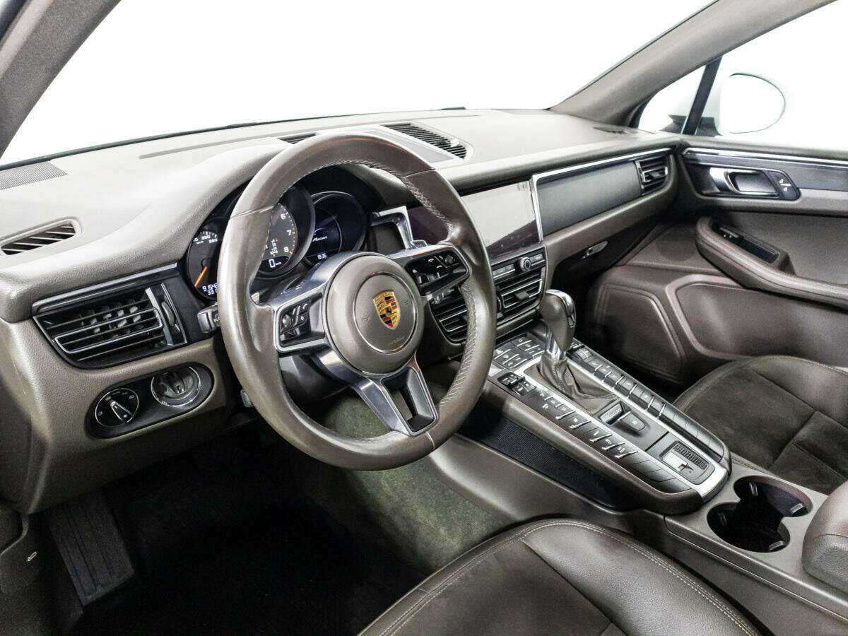 Porsche Macan с пробегом — 2019 год. Фото: #9