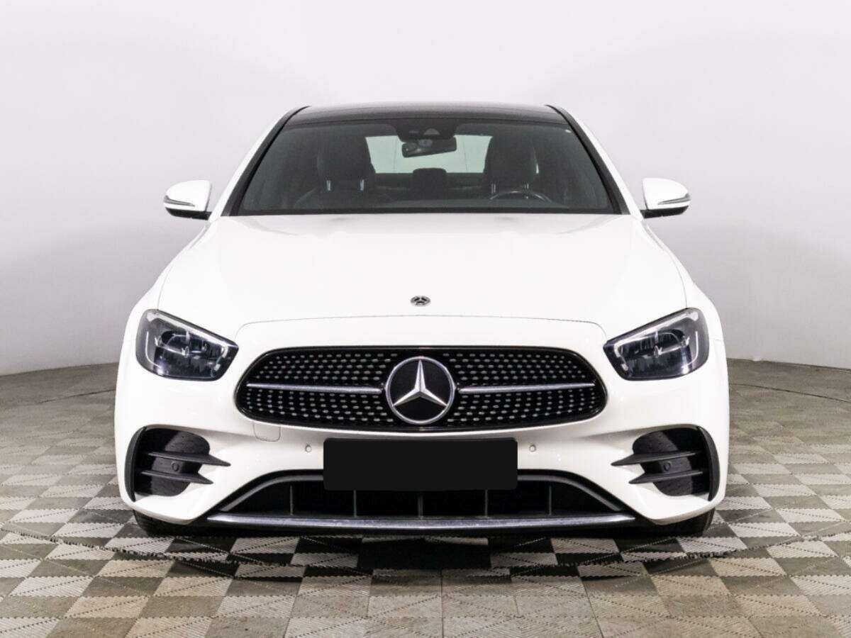 Mercedes-Benz E-Класс с пробегом — 2021 год. Фото: #1