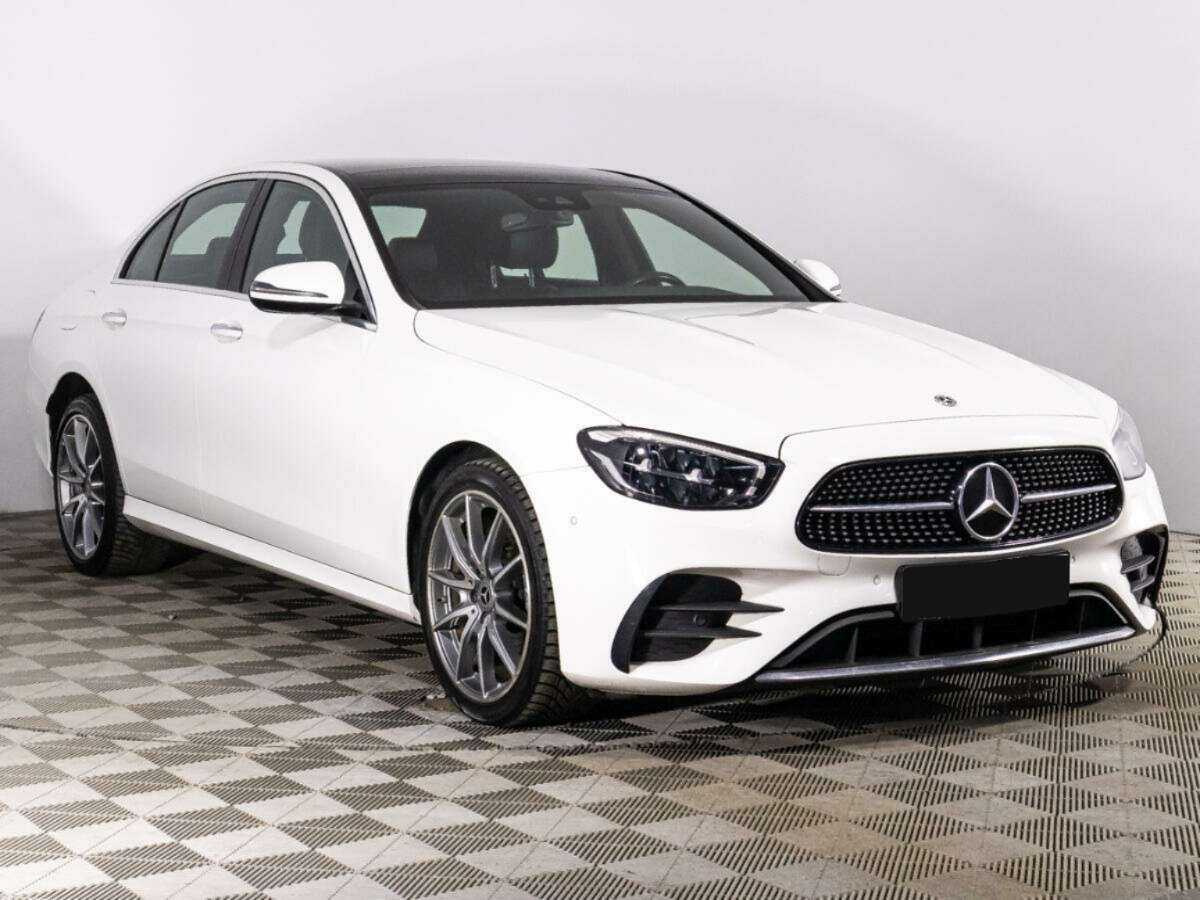Mercedes-Benz E-Класс с пробегом — 2021 год. Фото: #2