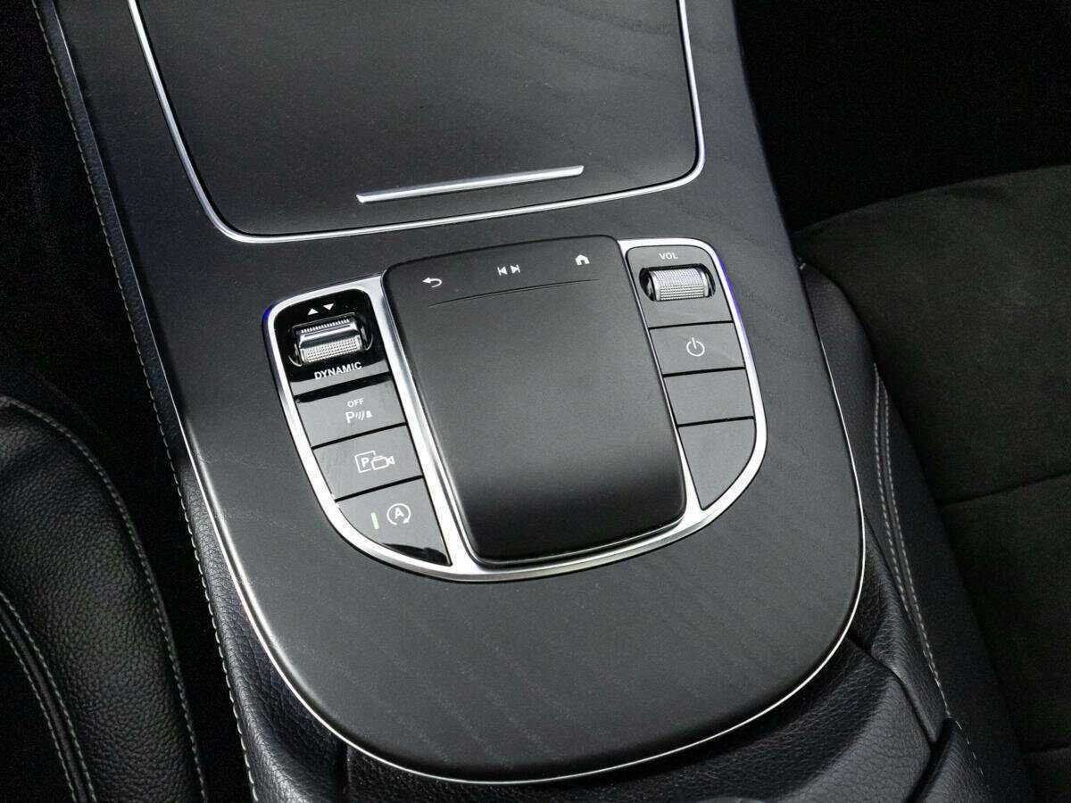 Mercedes-Benz E-Класс с пробегом — 2021 год. Фото: #16