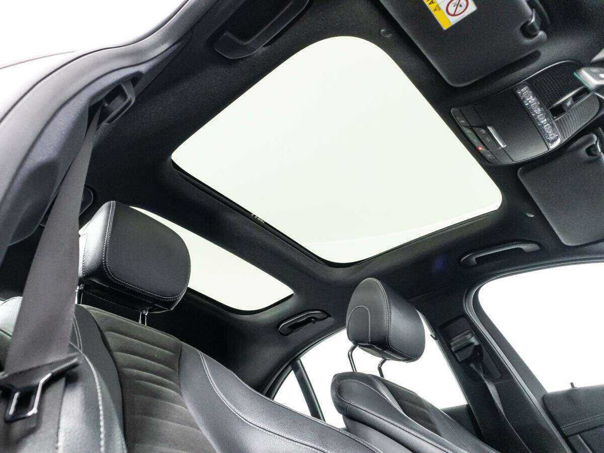 Mercedes-Benz E-Класс с пробегом — 2021 год. Фото: #18