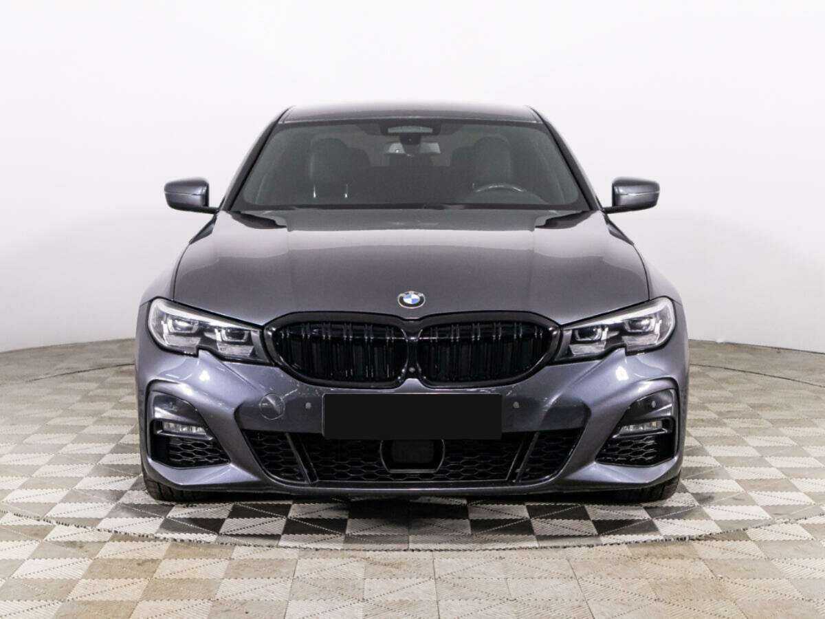 BMW 3 серии с пробегом — 2020 год. Фото: #1