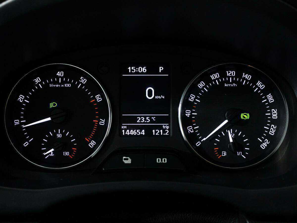 Skoda Fabia с пробегом — 2011 год. Фото: #9