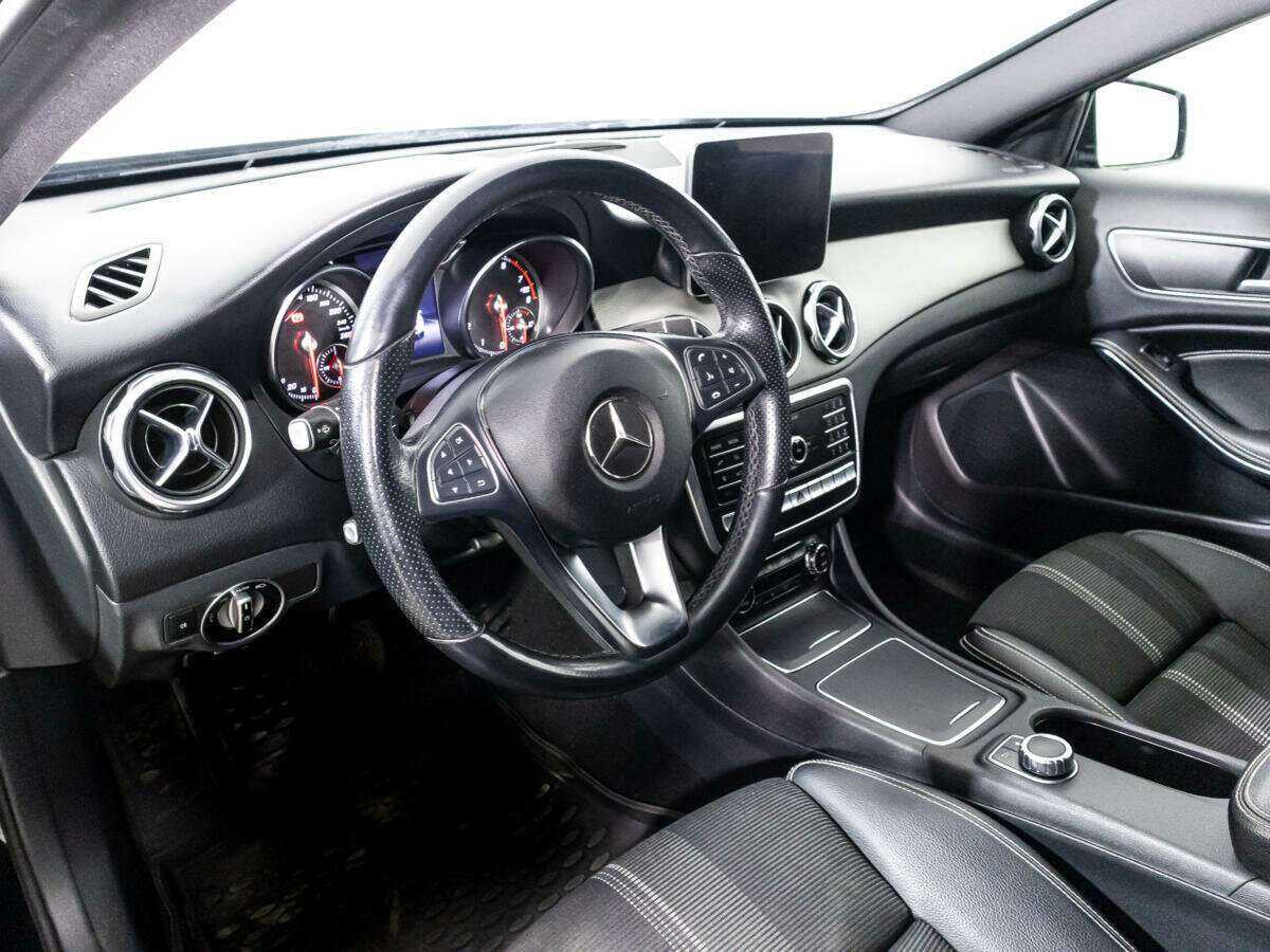 Mercedes-Benz GLA с пробегом — 2018 год. Фото: #10