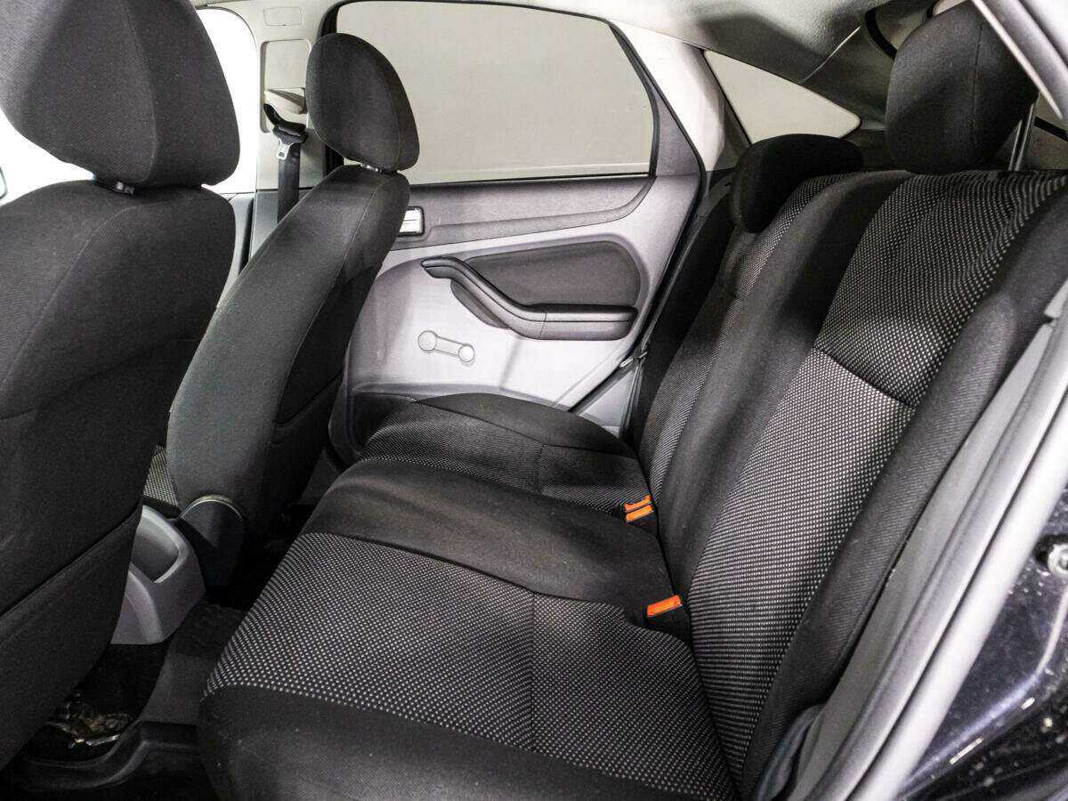 Ford Focus с пробегом — 2011 год. Фото: #9