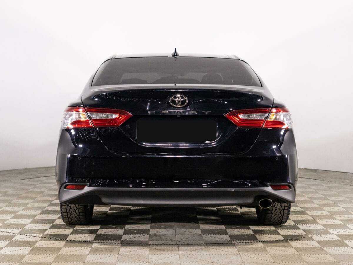 Toyota Camry с пробегом — 2019 год. Фото: #5