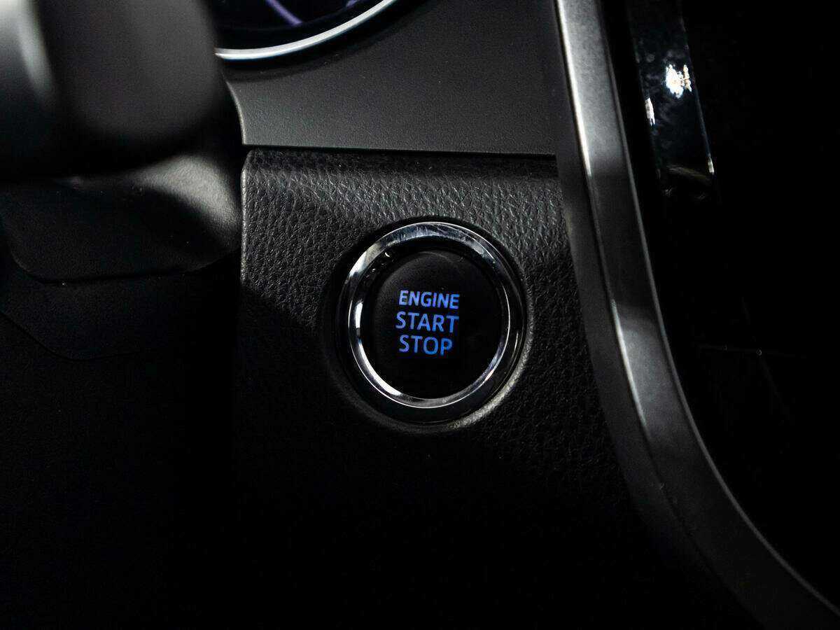 Toyota Camry с пробегом — 2019 год. Фото: #16