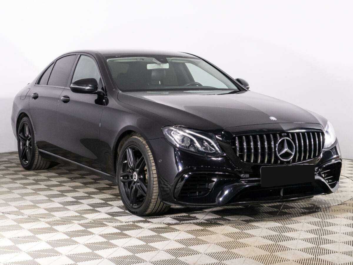 Mercedes-Benz E-Класс с пробегом — 2017 год. Фото: #2