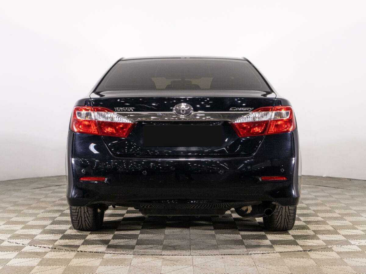 Toyota Camry с пробегом — 2012 год. Фото: #4