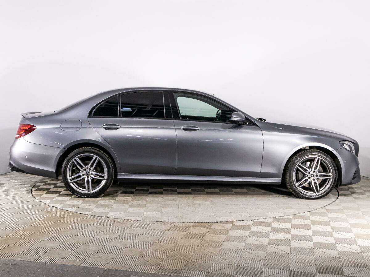 Mercedes-Benz E-Класс с пробегом — 2019 год. Фото: #3