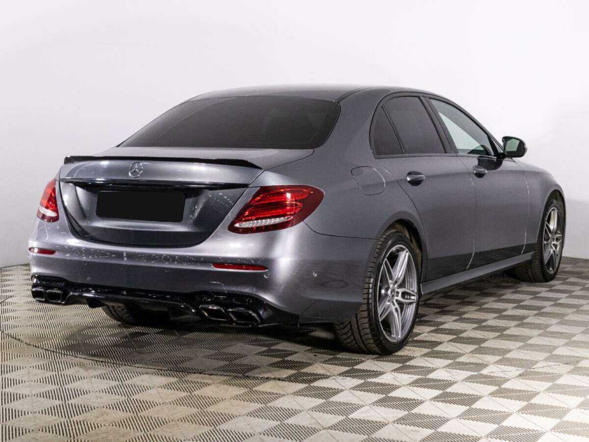 Mercedes-Benz E-Класс с пробегом — 2019 год. Фото: #4