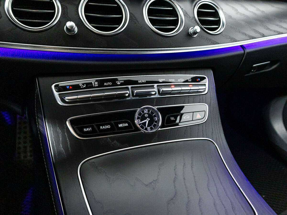 Mercedes-Benz E-Класс с пробегом — 2019 год. Фото: #15