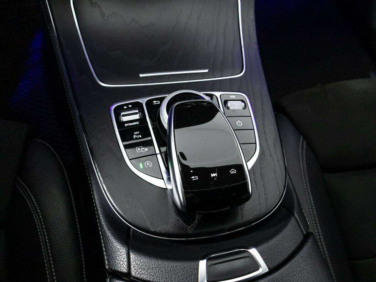 Mercedes-Benz E-Класс с пробегом — 2019 год. Фото: #16