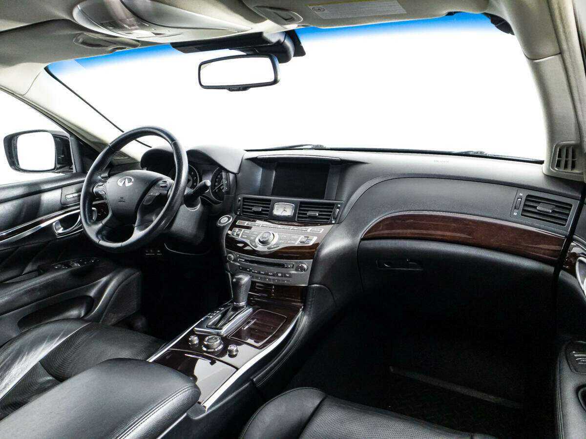 Infiniti M с пробегом — 2010 год. Фото: #8