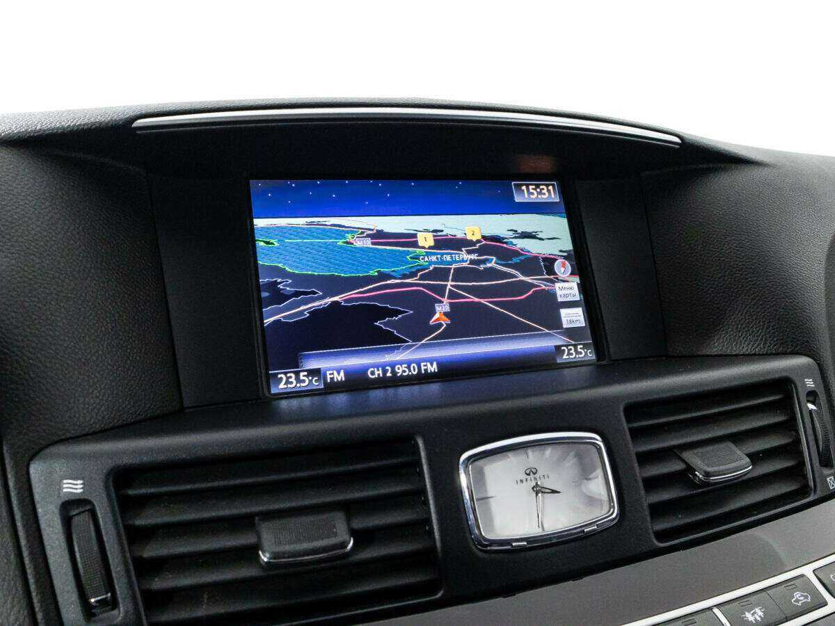 Infiniti M с пробегом — 2010 год. Фото: #15