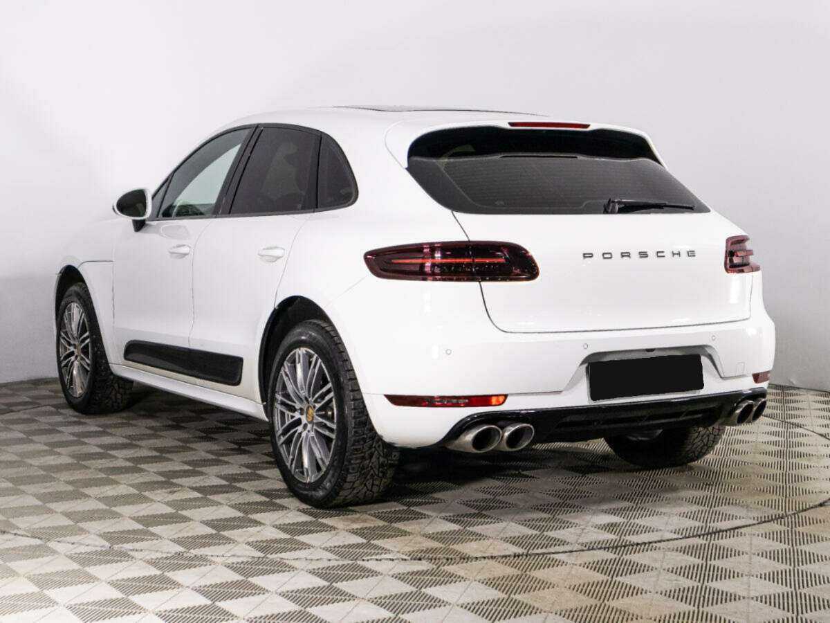 Porsche Macan с пробегом — 2015 год. Фото: #6