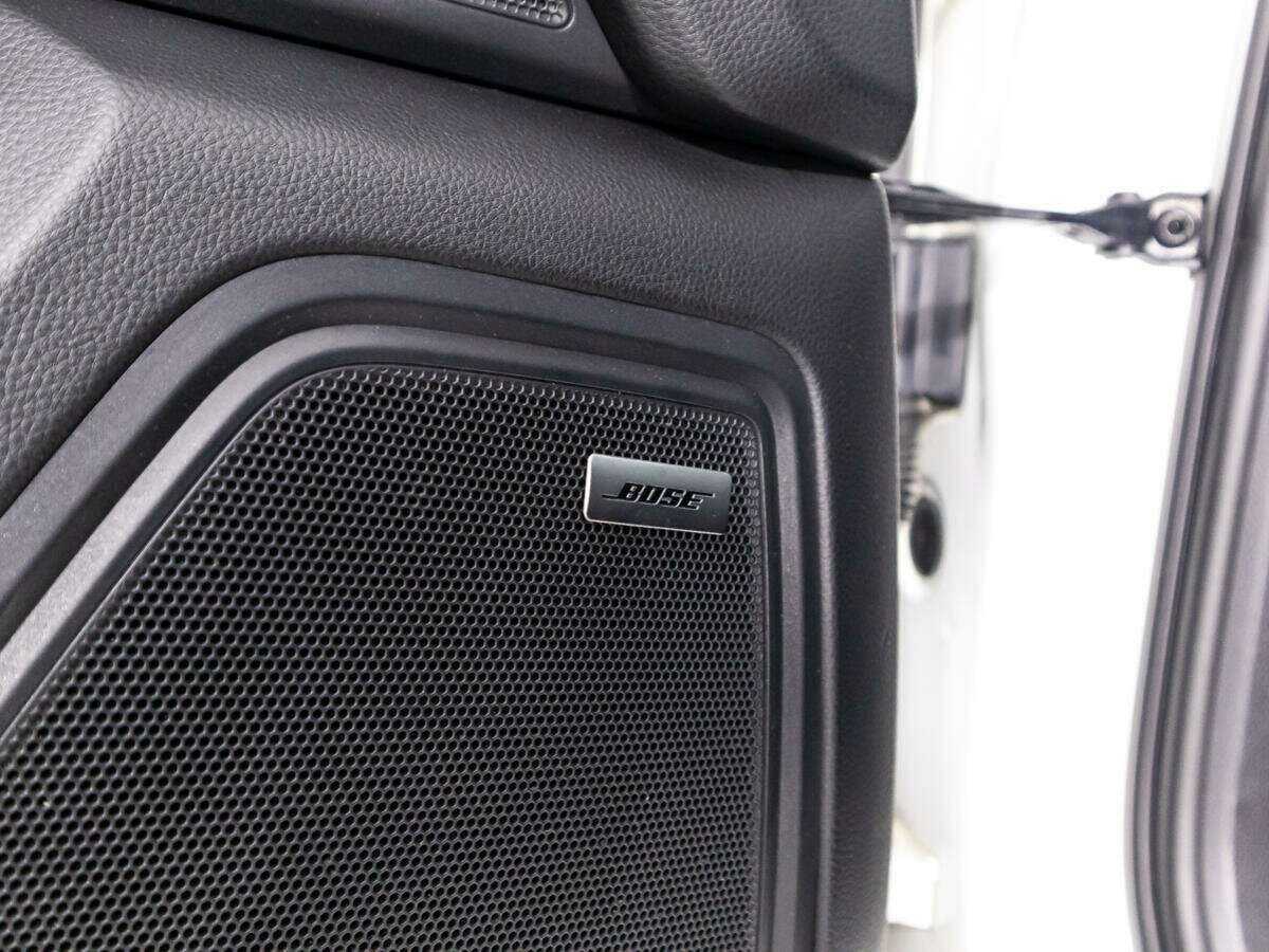 Porsche Macan с пробегом — 2015 год. Фото: #17